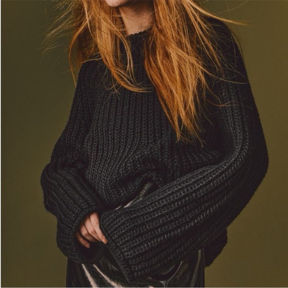 Oversized Rib-knit Sweater
